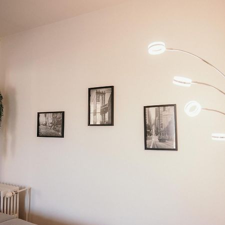 Charleville-Mézières Appartement D'Alexandre Hyper Centre-Ville מראה חיצוני תמונה